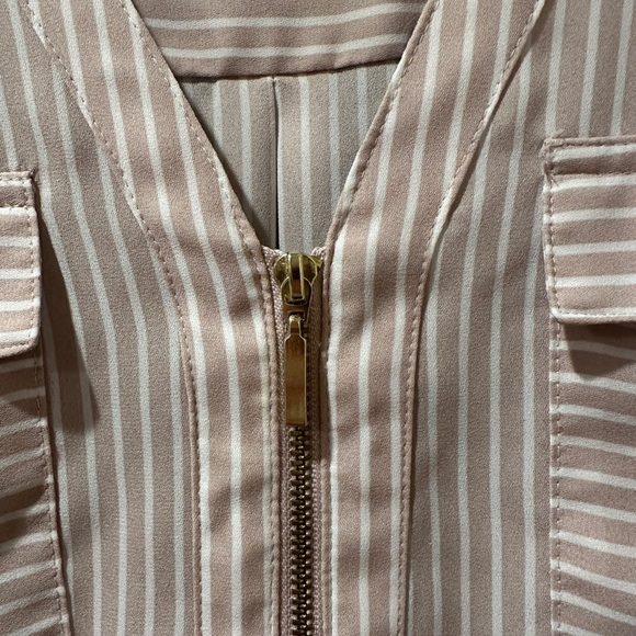 Women’s express pink and white striped blouse - Picture 2 of 5